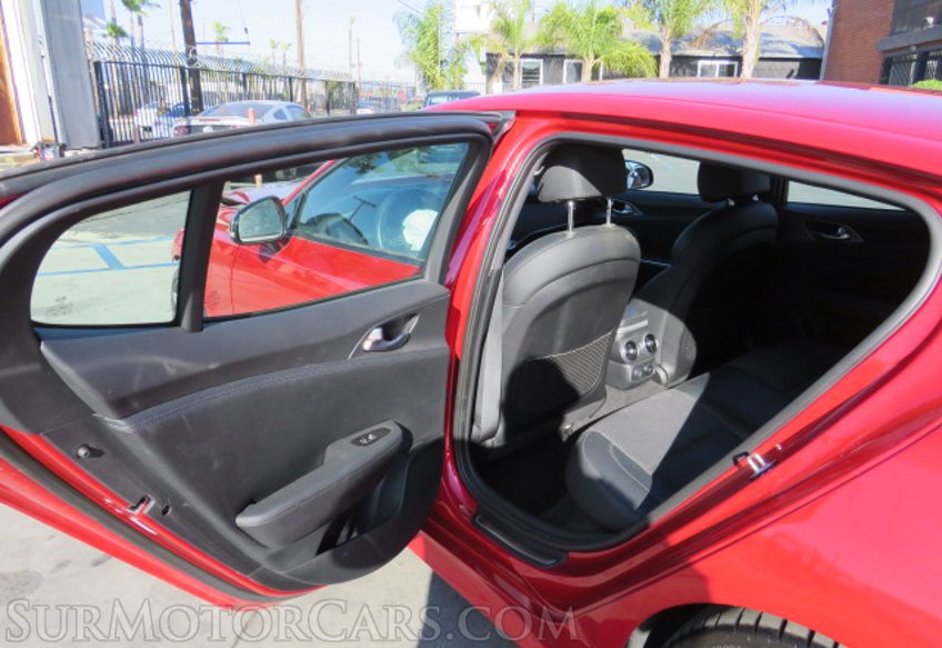 2018 Kia Stinger - Image 28