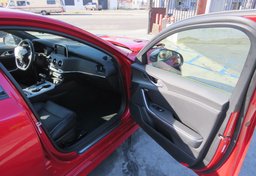 2018 Kia Stinger - Image 23