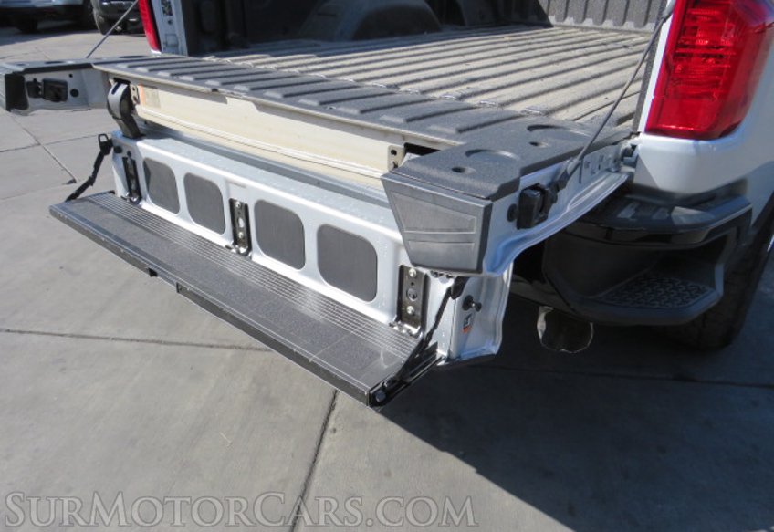 2022 Chevrolet Silverado 2500HD - Image 13