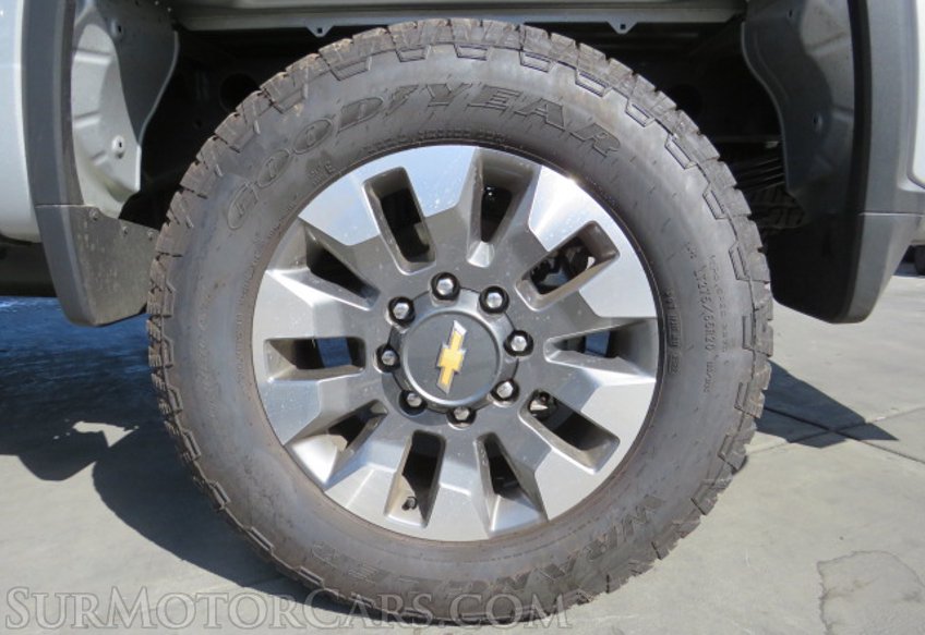 2022 Chevrolet Silverado 2500HD - Image 22