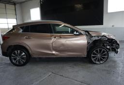 Thumbnail of 2017 Infiniti QX30