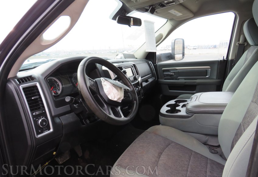 2017 Ram 3500 - Image 34