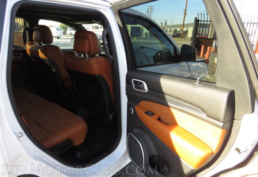 2018 Jeep Grand Cherokee - Image 30