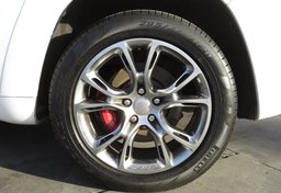 2018 Jeep Grand Cherokee - Image 11