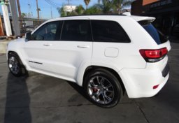 2018 Jeep Grand Cherokee - Image 10