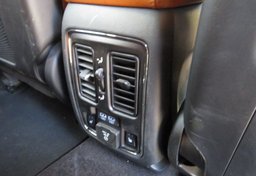 2018 Jeep Grand Cherokee - Image 47