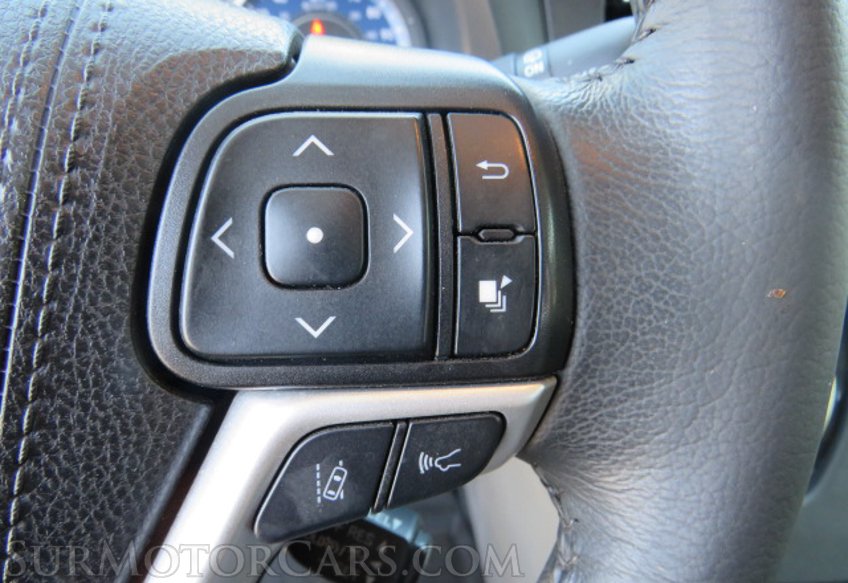 2019 Toyota Sienna - Image 27