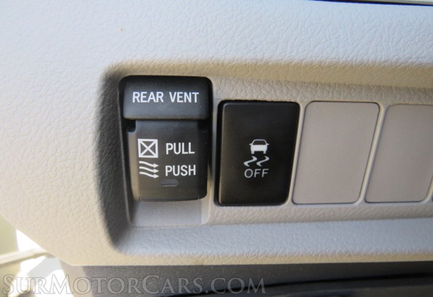 2019 Toyota Sienna - Image 34