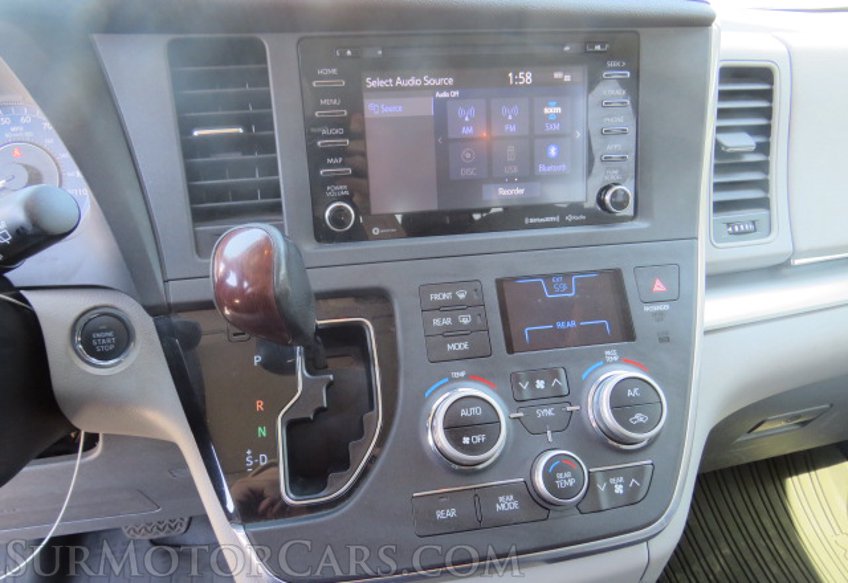 2019 Toyota Sienna - Image 29