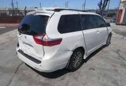 2019 Toyota Sienna - Image 7