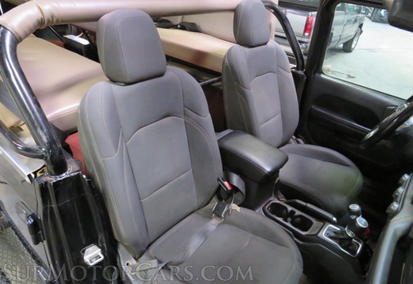 2020 Jeep Gladiator - Image 25