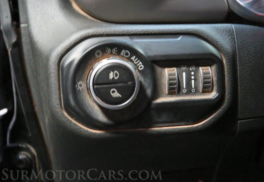 2020 Jeep Gladiator - Image 41