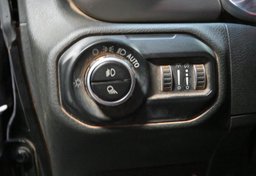 2020 Jeep Gladiator - Image 41