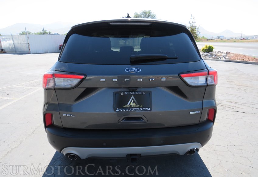 2020 Ford Escape - Image 12