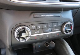 2020 Ford Escape - Image 38