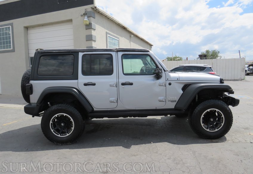 2020 Jeep Wrangler Unlimited - Image 9