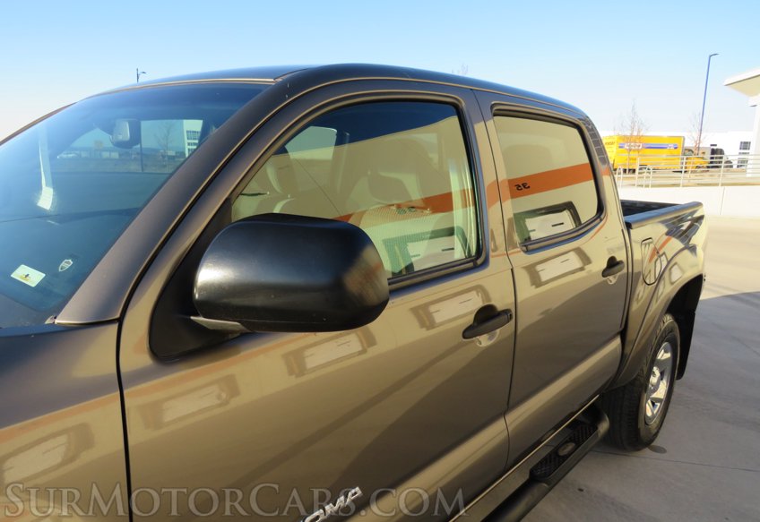 2013 Toyota Tacoma - Image 16