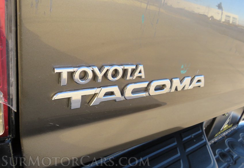 2013 Toyota Tacoma - Image 21