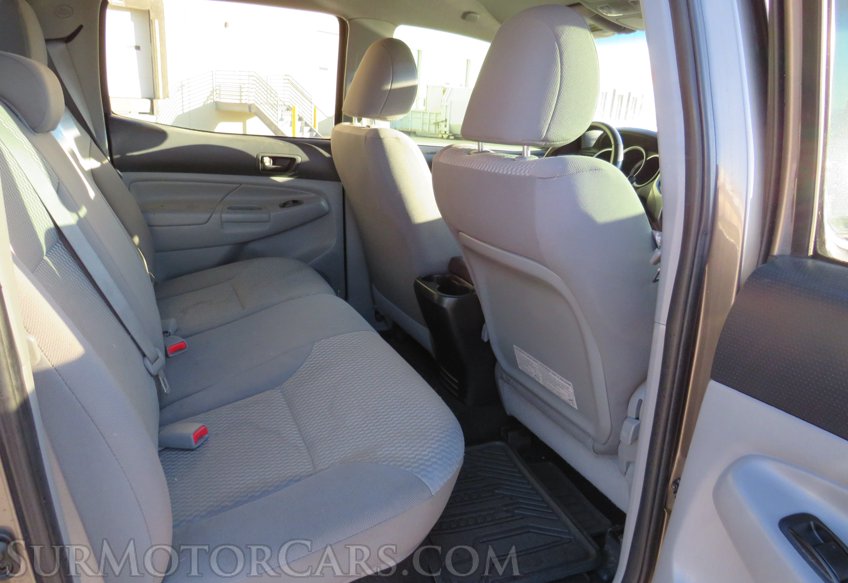 2013 Toyota Tacoma - Image 35