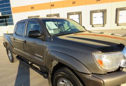 2013 Toyota Tacoma - Image 14