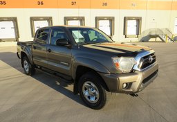 2013 Toyota Tacoma - Image 4