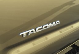 2013 Toyota Tacoma - Image 22