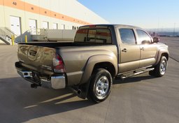 2013 Toyota Tacoma - Image 6