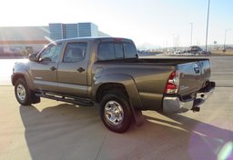 2013 Toyota Tacoma - Image 7