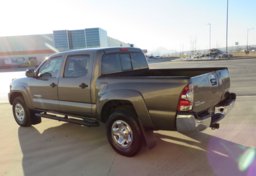 2013 Toyota Tacoma - Image 5