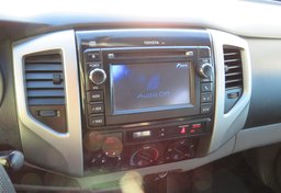 2013 Toyota Tacoma - Image 46