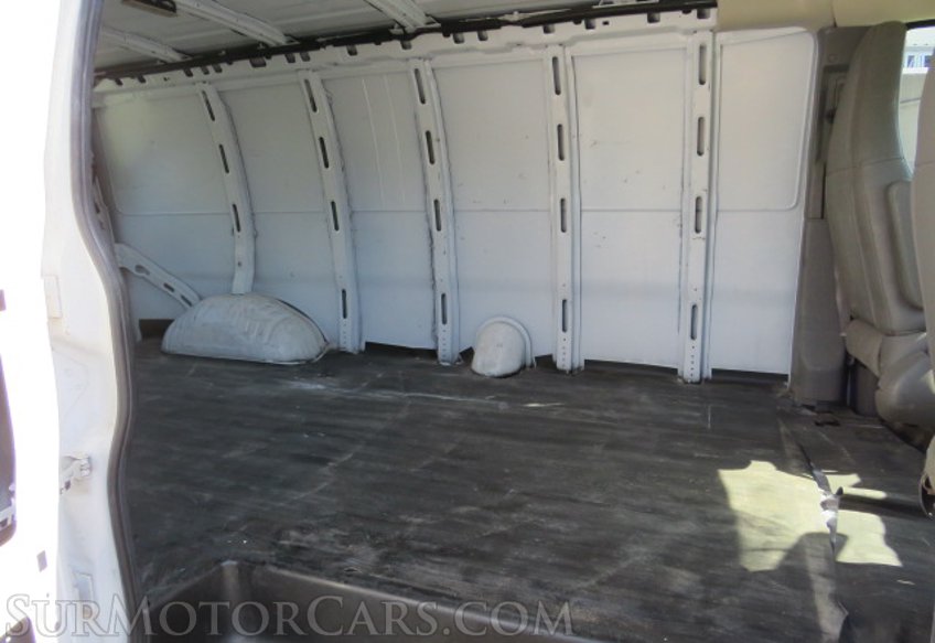 2021 Chevrolet Express Cargo Van - Image 25