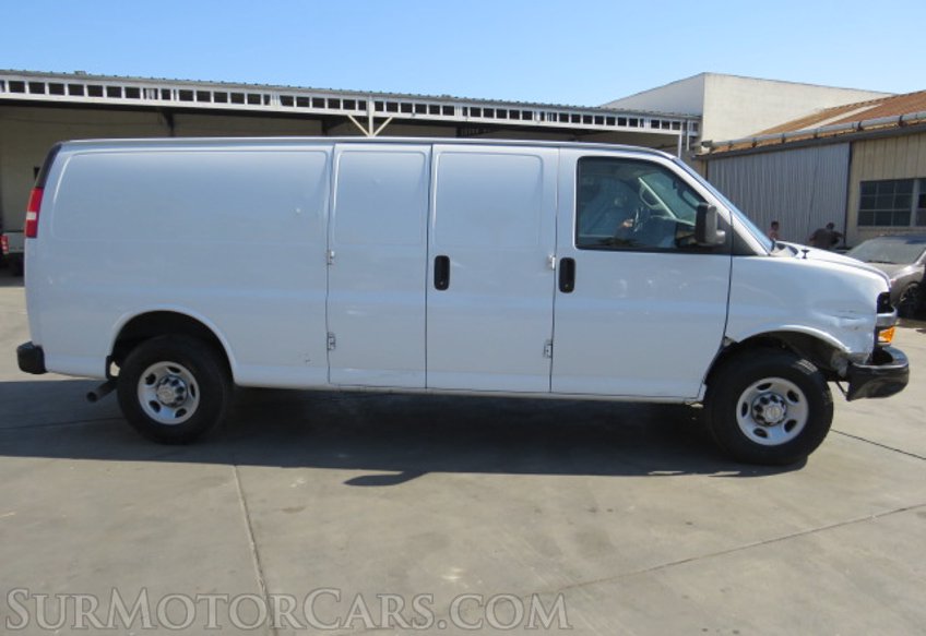 2021 Chevrolet Express Cargo Van - Image 10