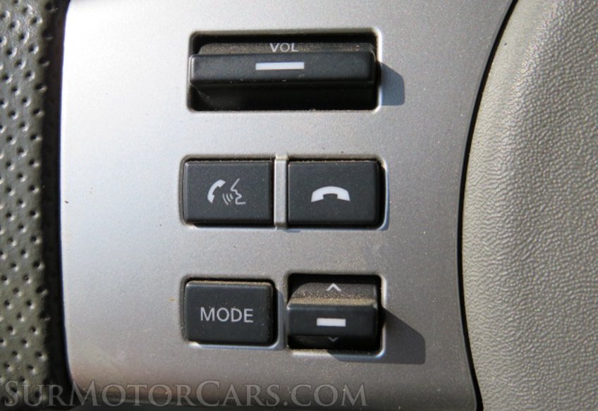 2019 Nissan Frontier - Image 32