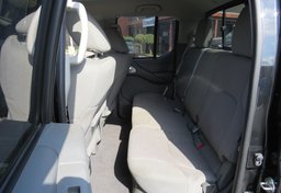 2019 Nissan Frontier - Image 24