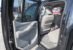 2019 Nissan Frontier - Image 21