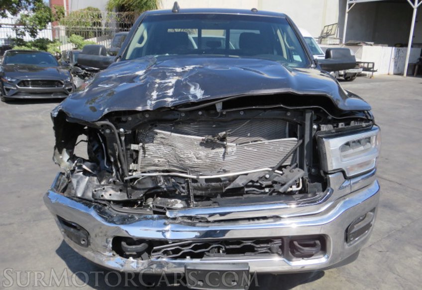 2020 Ram 2500 - Image 12