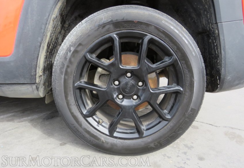 2019 Jeep Renegade - Image 20