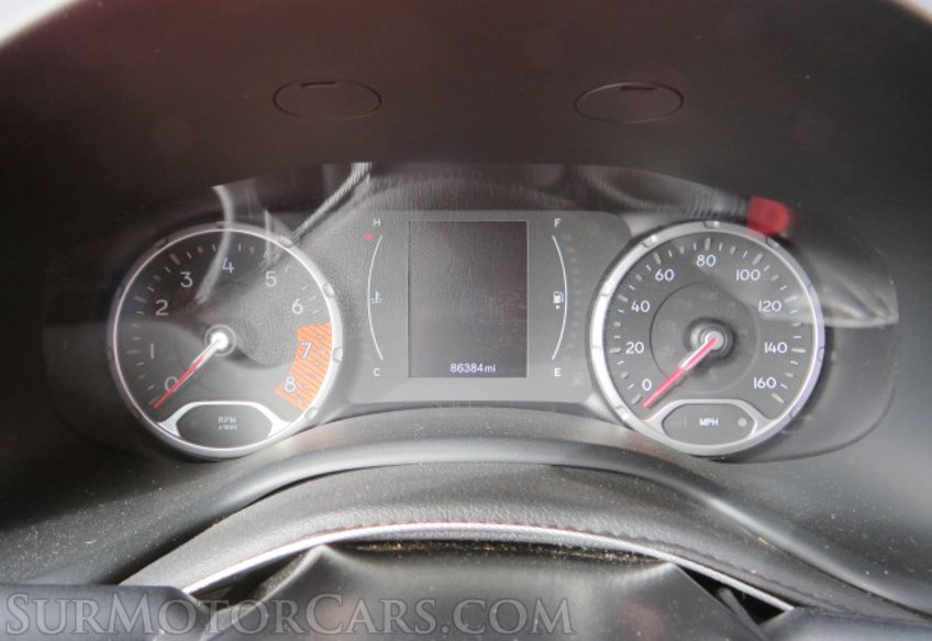 2019 Jeep Renegade - Image 36