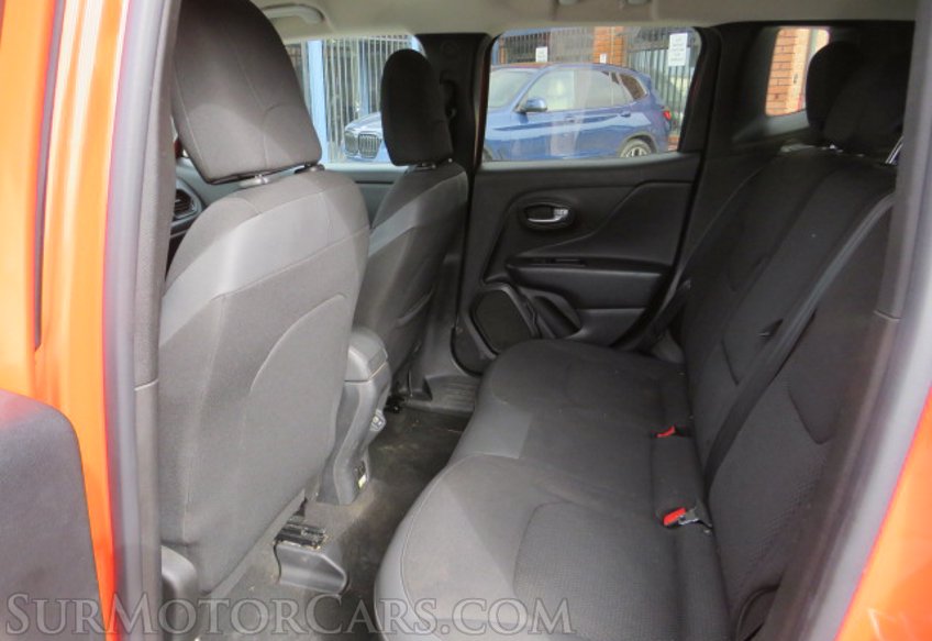 2019 Jeep Renegade - Image 31