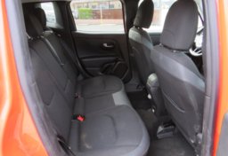 2019 Jeep Renegade - Image 27