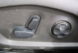 2019 Jeep Renegade - Image 47