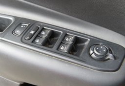 2019 Jeep Renegade - Image 46