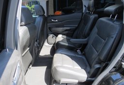 2019 GMC Acadia - Image 26