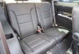 2019 GMC Acadia - Image 31