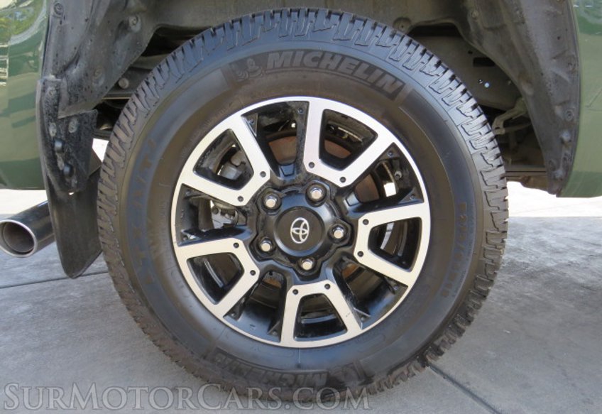 2021 Toyota Tundra 4WD - Image 11