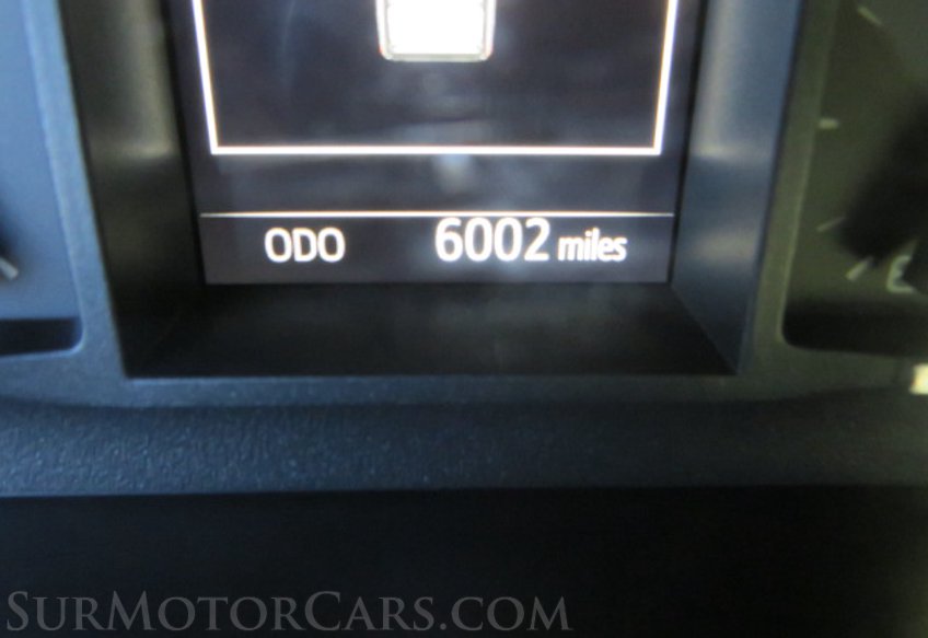 2021 Toyota Tundra 4WD - Image 36