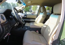 2021 Toyota Tundra 4WD - Image 26