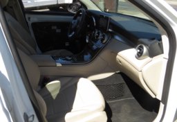 2018 Mercedes-Benz GLC - Image 26