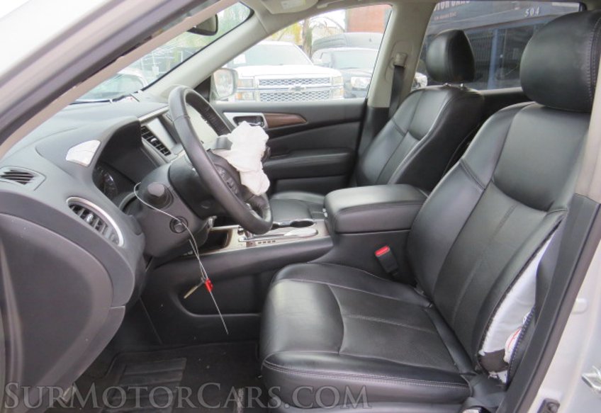 2020 Nissan Pathfinder - Image 25