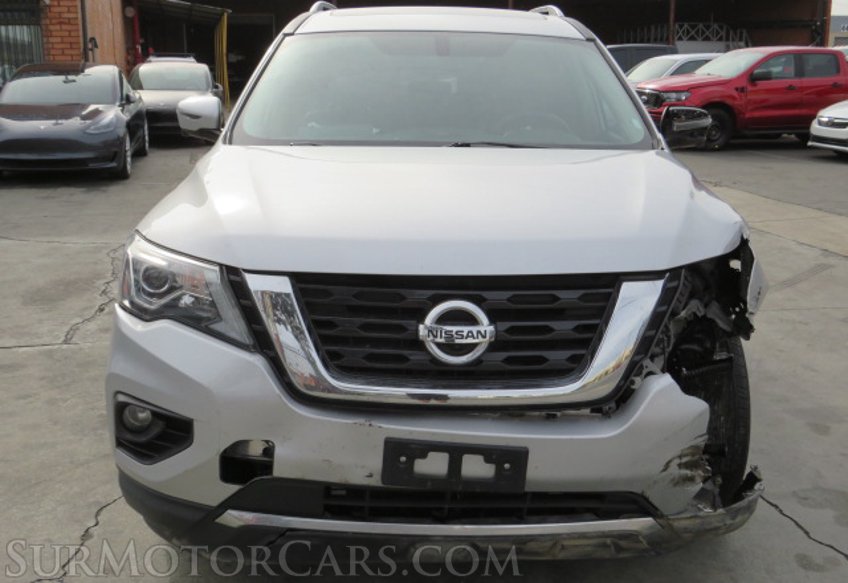 2020 Nissan Pathfinder - Image 11